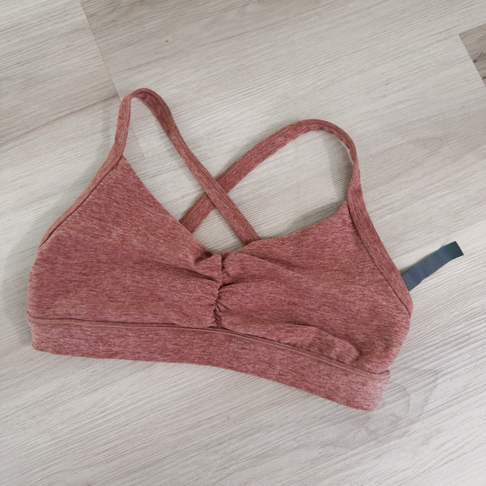 VUORI $70 ELEVATION RUCHED BRA DUSTY ROSE - Picture 5 of 8
